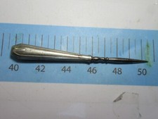 Ancien Poinçon de couture/