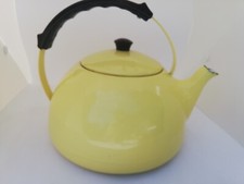 Ancienne grande bouilloire - ancienne,