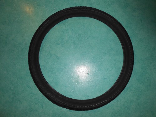 Pneu noir mobylette - pneu,