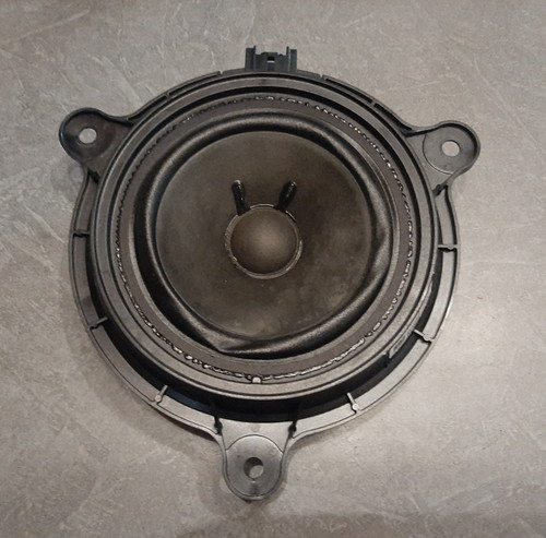 Haut parleur arriere mazda - arriere,