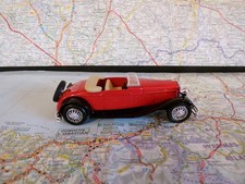 DELAGE D8 Cabriolet rouge