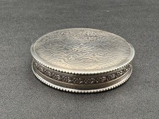 Boîte pilulier en argent massif fin XIXe