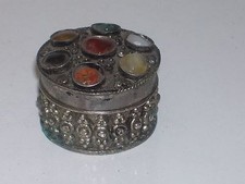 Old box. Ancienne boite orient