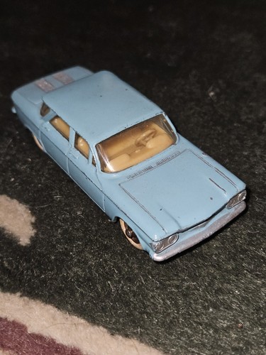 Dinky toys 552 chevrolet - 552,