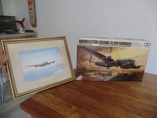 Maquette ancienne bombardier lancaster 1/48 env 65cm +tableau de l'avion en vol