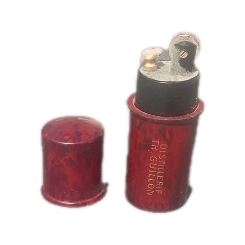 Ancien petit briquet - petit,
