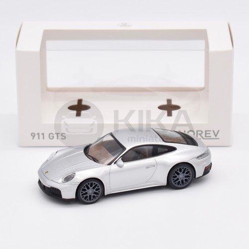 Porsche 911 gts argent - (992.2),