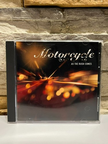 Motorcycle the rush comes - the,