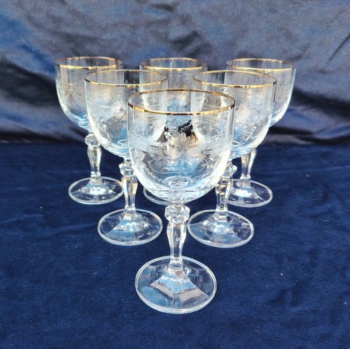 Six verres vin - vin,, cristal