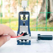 Machine à dénuder les fils