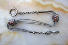 Belle chaîne de montre à gousset XIXe en argent massif et deux coulants émaillés