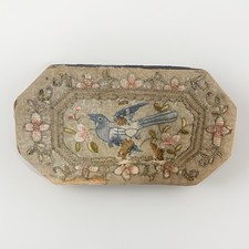 ANCIENNE BOÎTE À BIJOUX