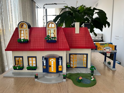 Maison playmobil contemporaine