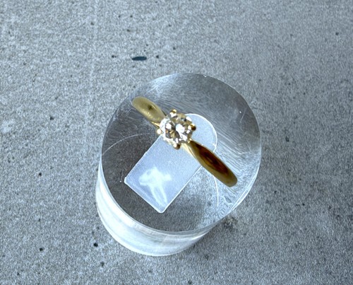 Jolie bague solitaire - , jaune