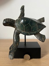 Très belle sculpture de Tortue de mer en bronze patiné sur socle