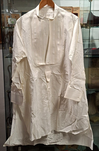 Chemise ancienne plastron - ancienne,