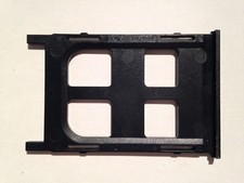 Cache bouchon carte plastique