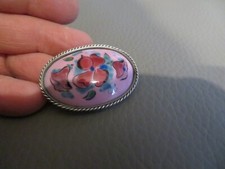 broche en argent en émaux de