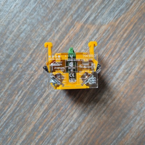 Eao 704 900 interrupteur - 704.900.3,