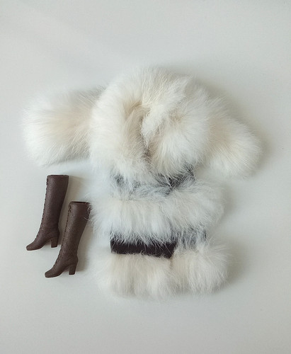 Manteau fourrure barbie - manteau,
