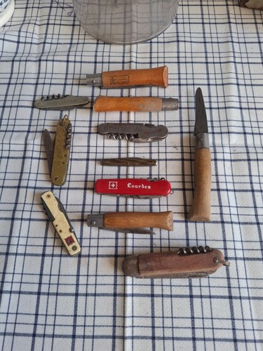 Lot couteaux pliants - lot,