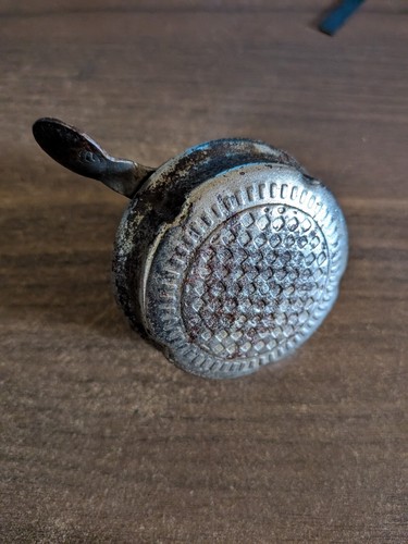 Sonnette timbre vélo ancien