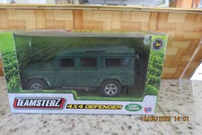 TEAMSTERZ HTI TOYS ( 1/30 ? ) : LAND ROVER Defender en boîte d'origine