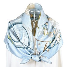 Foulard en soie HERMES Carre