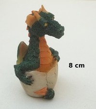 dragon qui sort de l'oeuf,collection,décoration,animal sauvage,naissance G33
