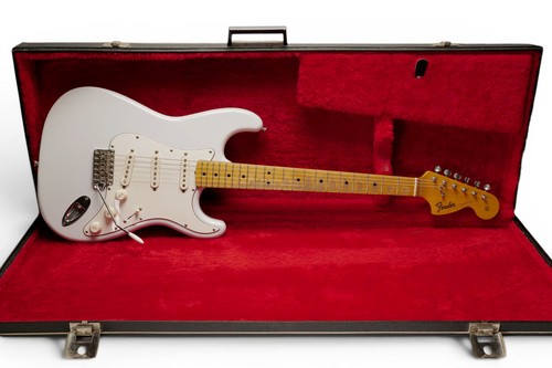 Fender stratocaster japan