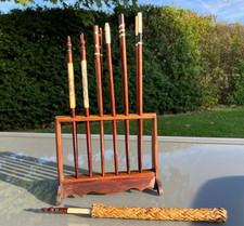 Presentoir de12 baguettes chinoises + 2 bois laqué,ivoire ou os (a déf