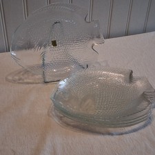 6 assiettes en verre à