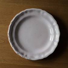 Plat rond ancien grande assiette en faience blanche Moustiers AILLAUD 29,5cm