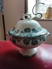 Soupière, Legumier  Saint  Amandinoise  Modèle  Œillet