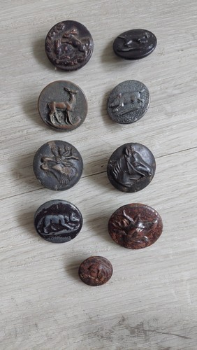 Venerie hunting buttons lot - venerie,