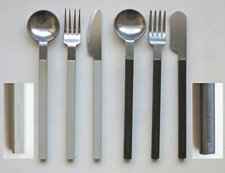 2 sets de couverts Air France -Design Raymond Loewy- Manches plastique Brun+Gris