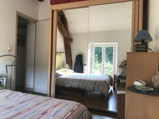 Armoire de rangement 2 portes miroir coulissantes décor hêtre naturel 