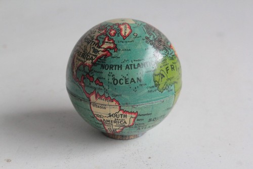 Ancien taille crayon globe - taille,