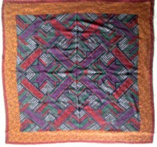 - GUY LAROCHE Châle 70%laine 30%soie TBEG  vintage scarf 140 x 140 cm