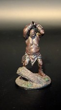 Figurine Seigneur Des Anneaux Tolkien NLP Orc à La Hache