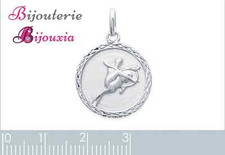 Pendentif Médaille Signe