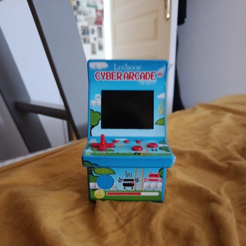 Une mini bande arcade bleu - d'arcade,