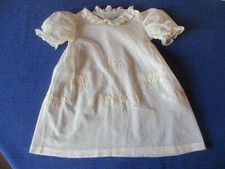 Robe de Baptême N°3 blanc cassé fleurs brodée bébé tulle  ancienne
