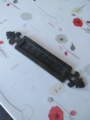Ancienne boite lettres en - boite, a