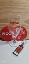 un verre PICON 25cl neuf + 2 sous bocks + un porte clé