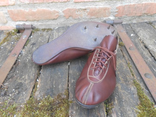 Ancienne paire chaussure - ancienne,