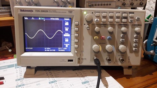 Tektronix tds2002b - tektronix,