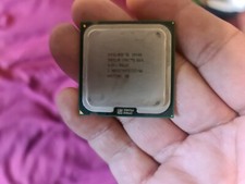 Intel Core 2 Duo E8400, 3.0 GHz OEM / sans boîte (675900916487) Processeur