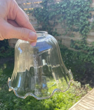 Abat-jour Ancien en Cristal à Bord Juponné pour Lampe d’appoint ou Lustre