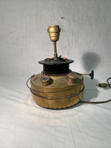 Ancien lampe pétrole - ancien,